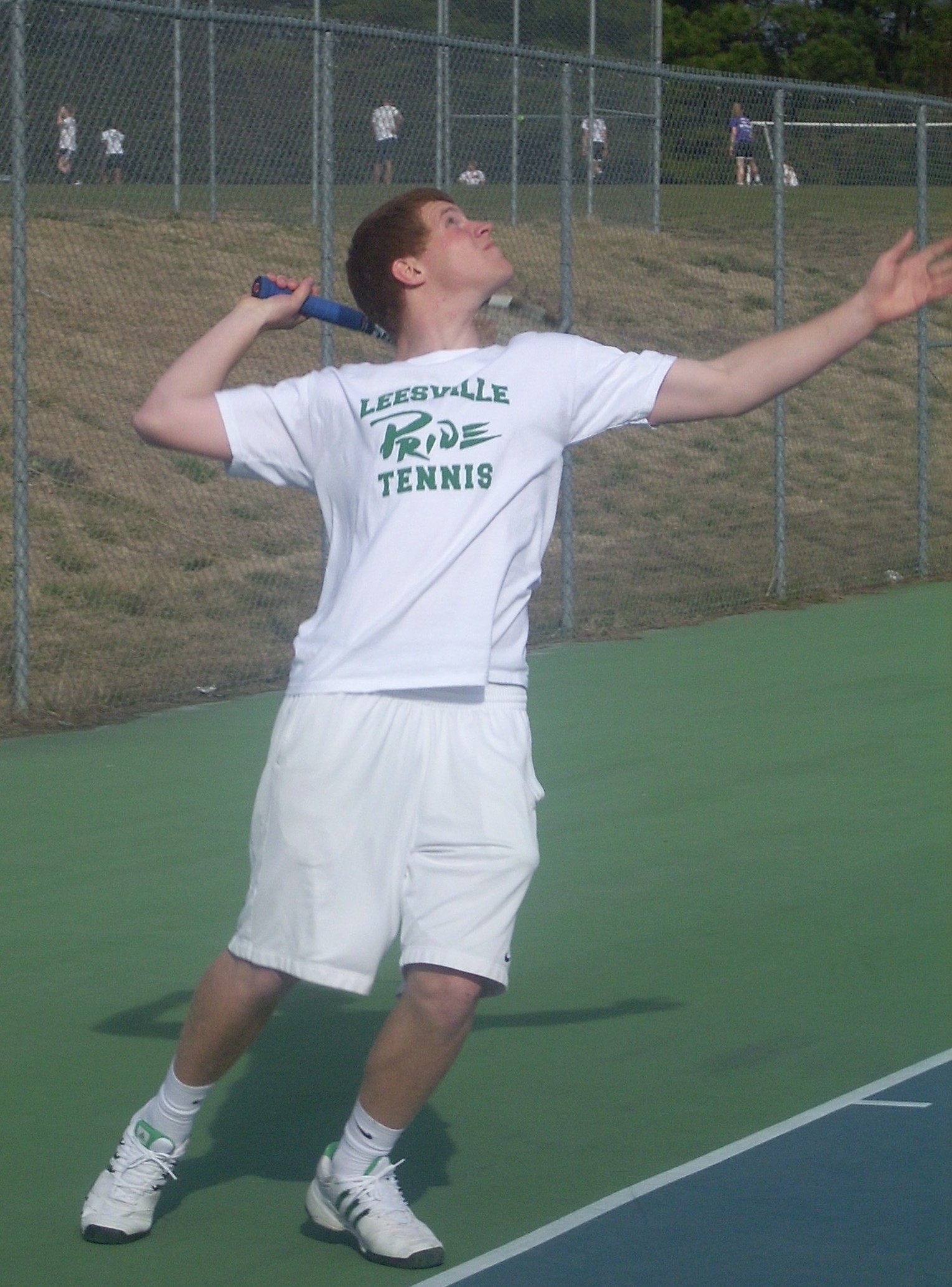 Tennis team pushes through rough start