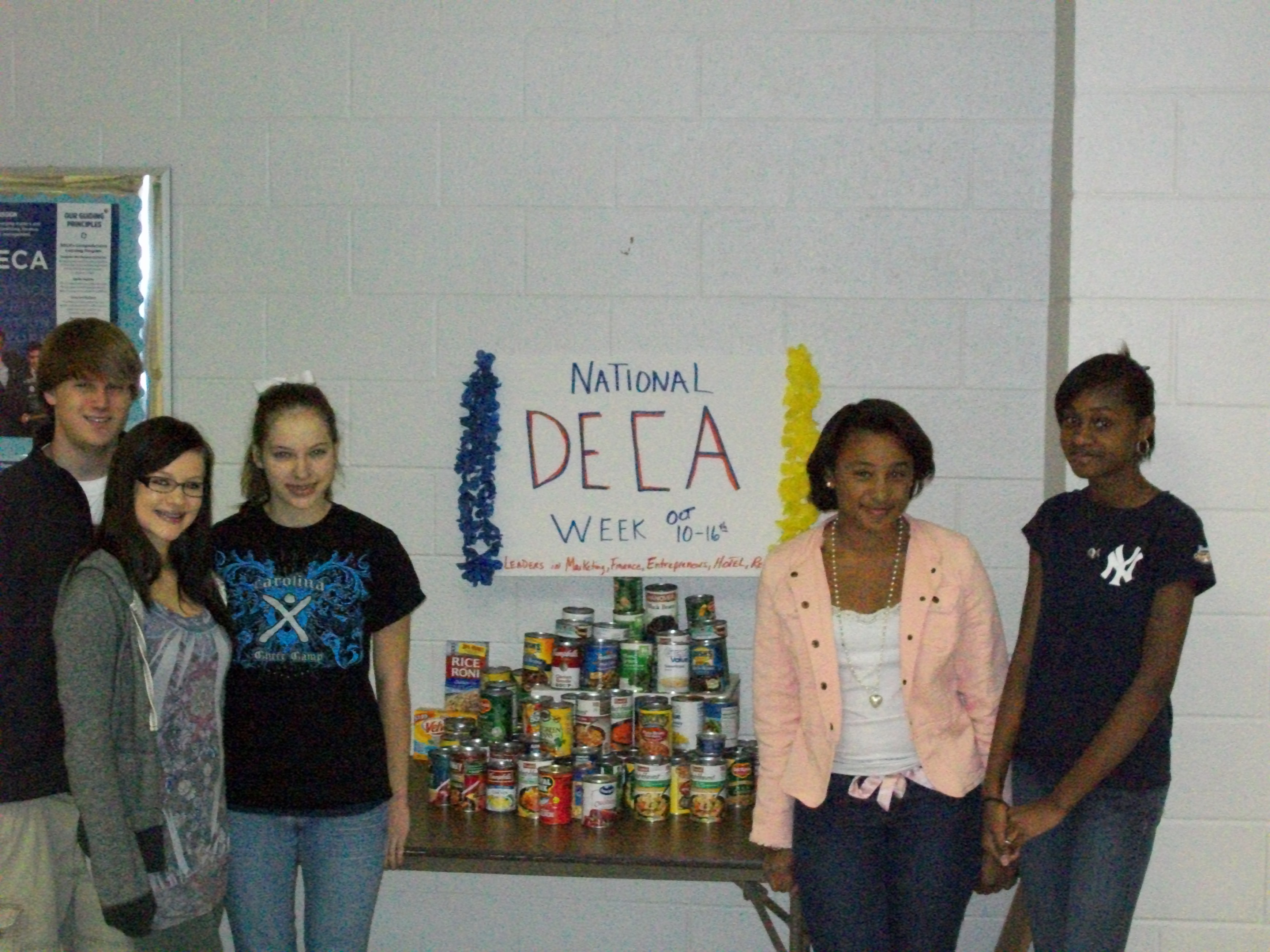DECA hosts food drive