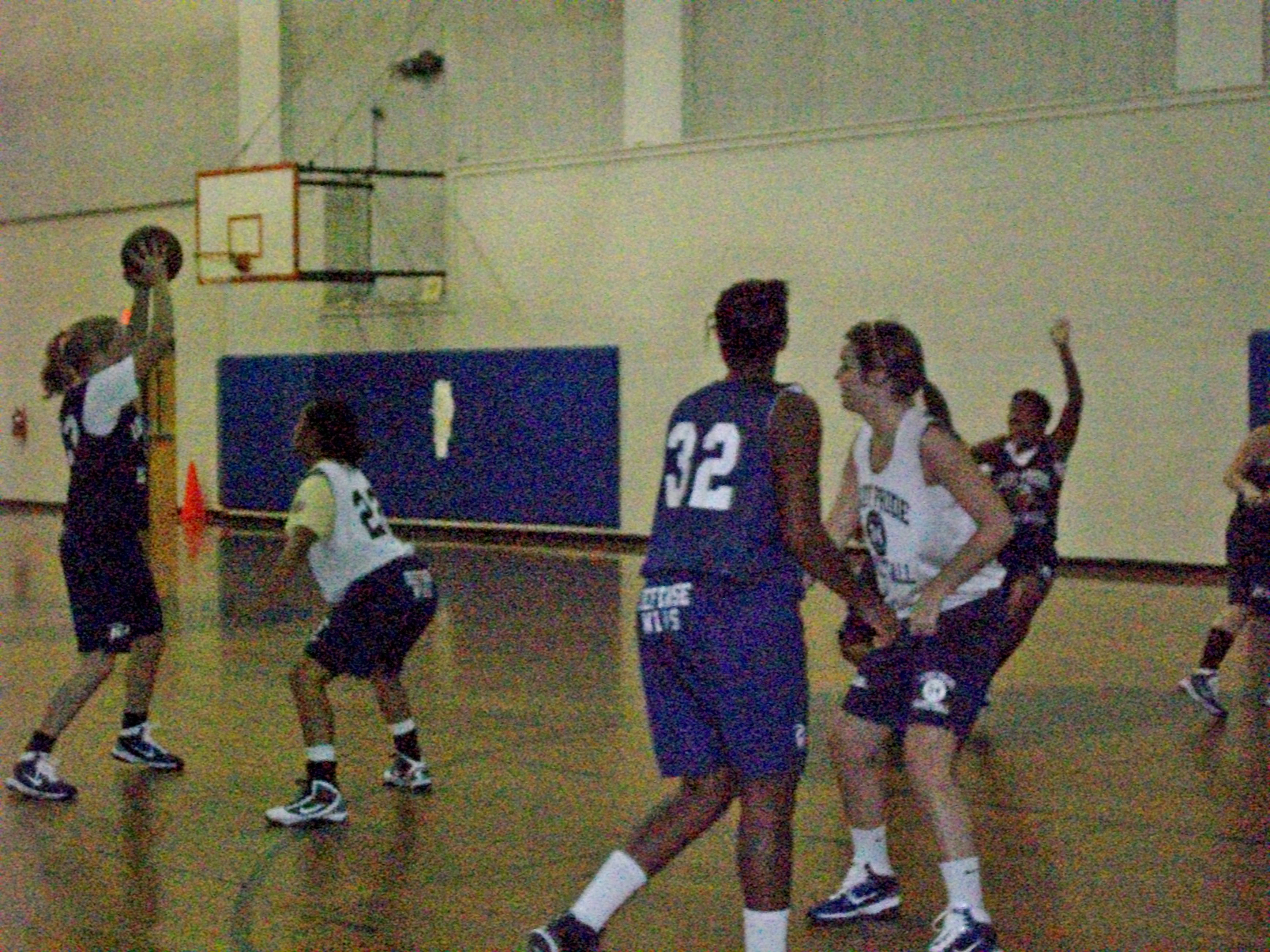 Women’s Varsity Basketball seeks success