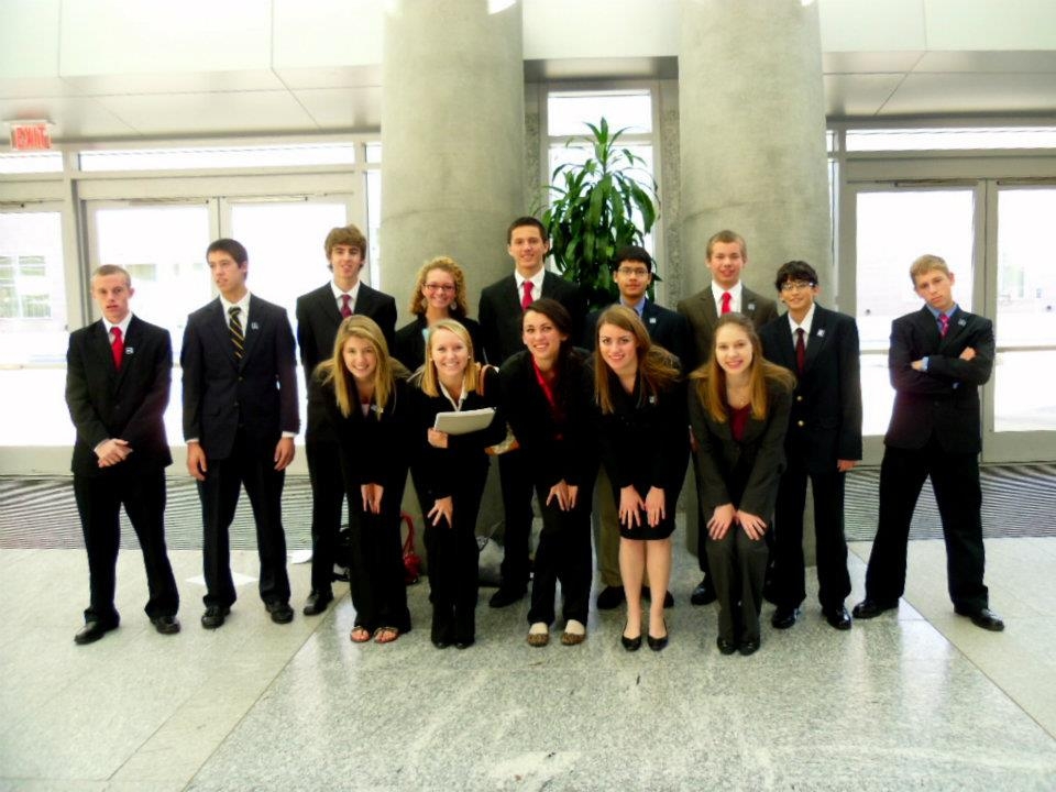 New and old DECA members succeed in competition