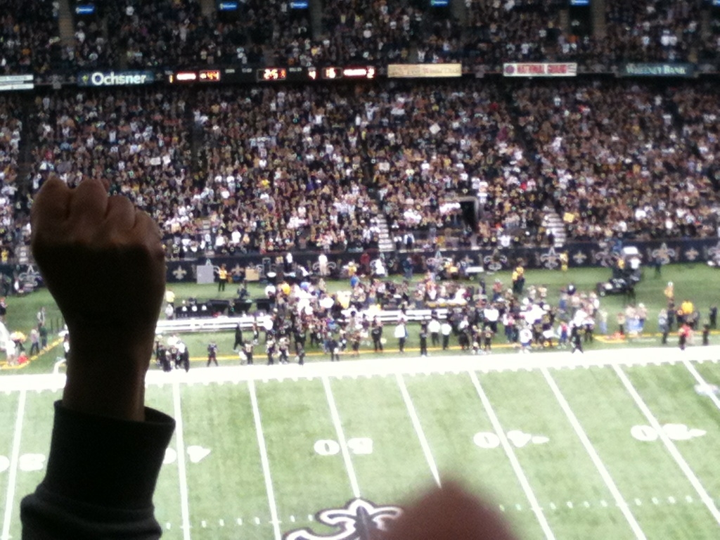 Record-breaking Drew Brees sets a new standard; inspires a native