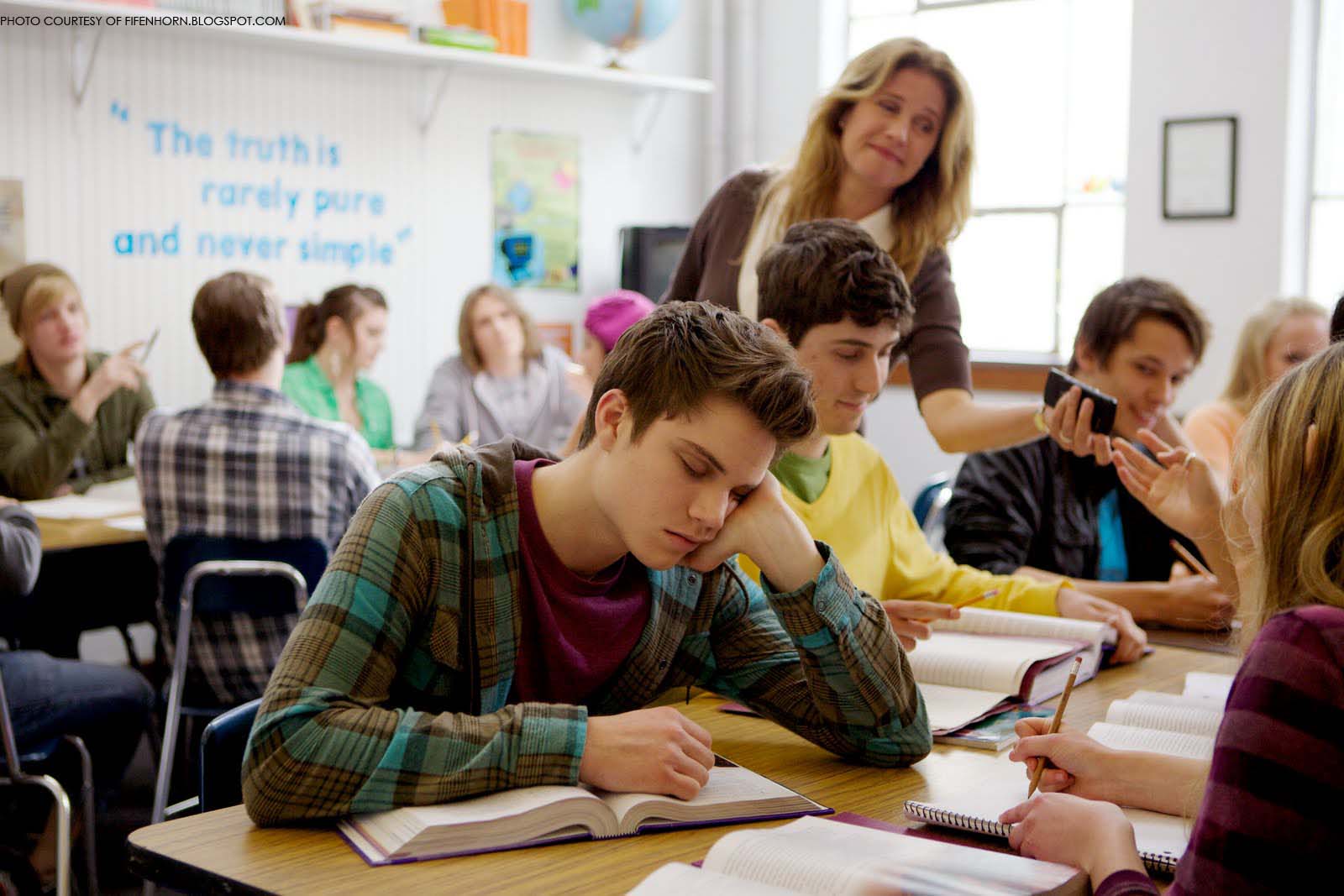 Changing school start time: more sleep or more mayhem?