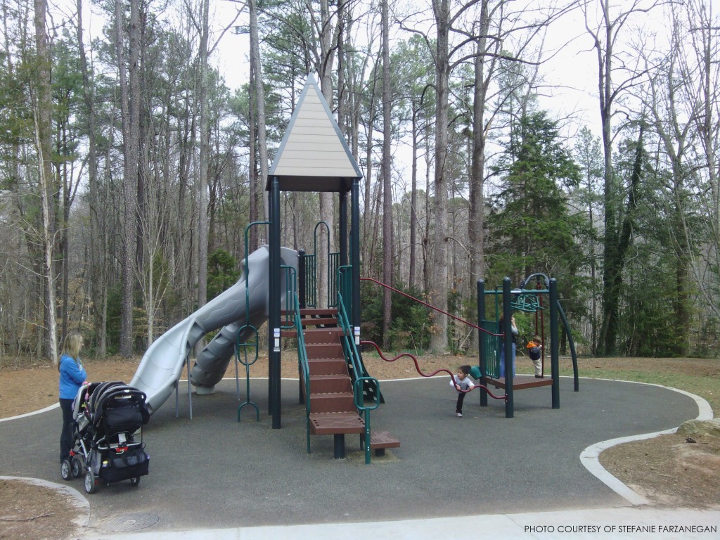 Do playgrounds harm creativity? The Mycenaean