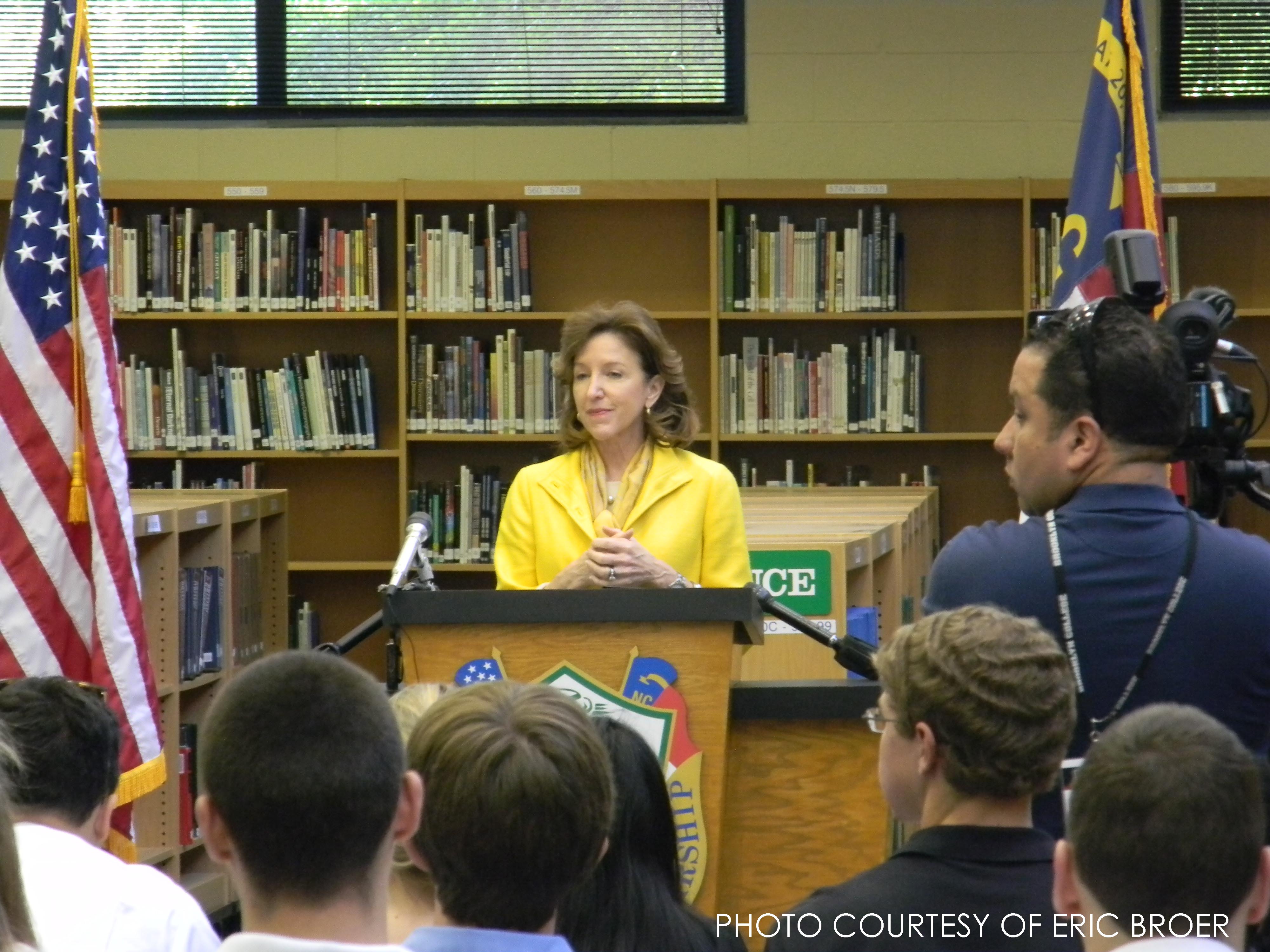 Senator Hagan visits Leesville