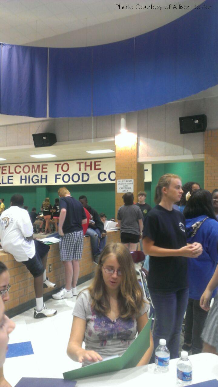 Pride Launch Familiarizes Freshmen