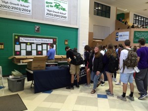 Jostens delivers graduation products to seniors