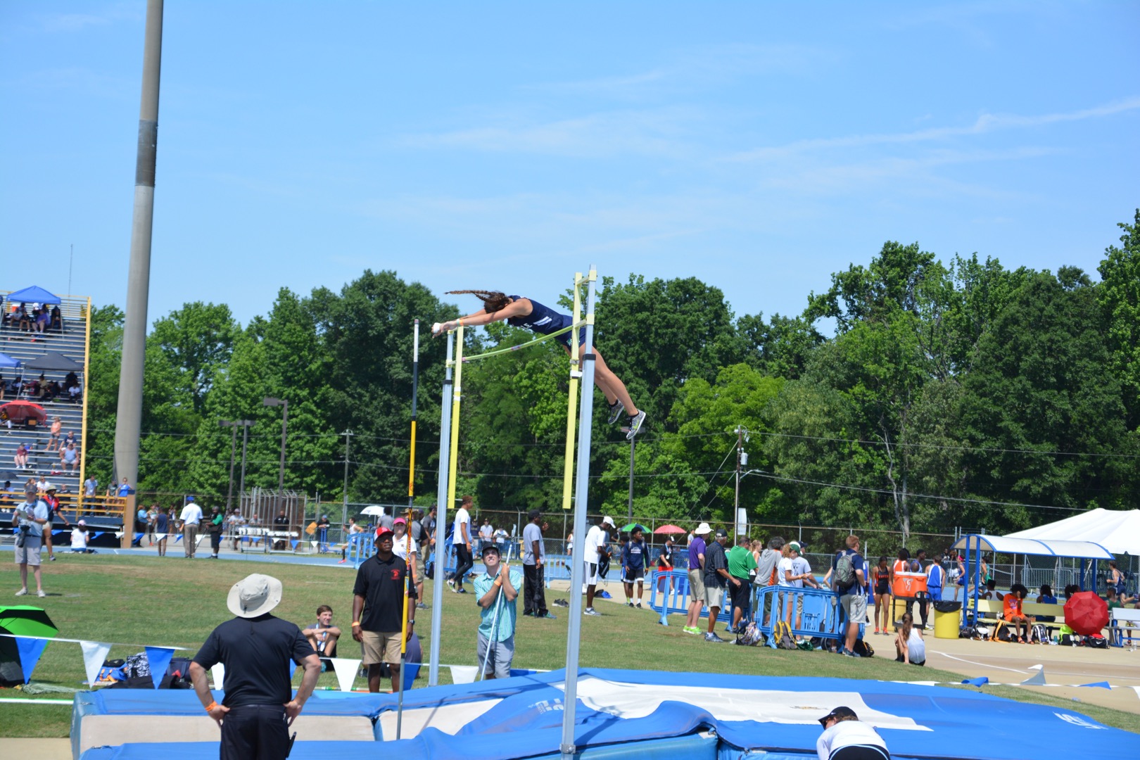 Spotlight on Elise Hall and her pole vaulting success