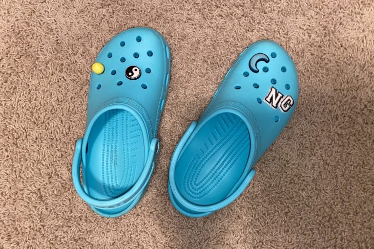 crocs crabtree mall