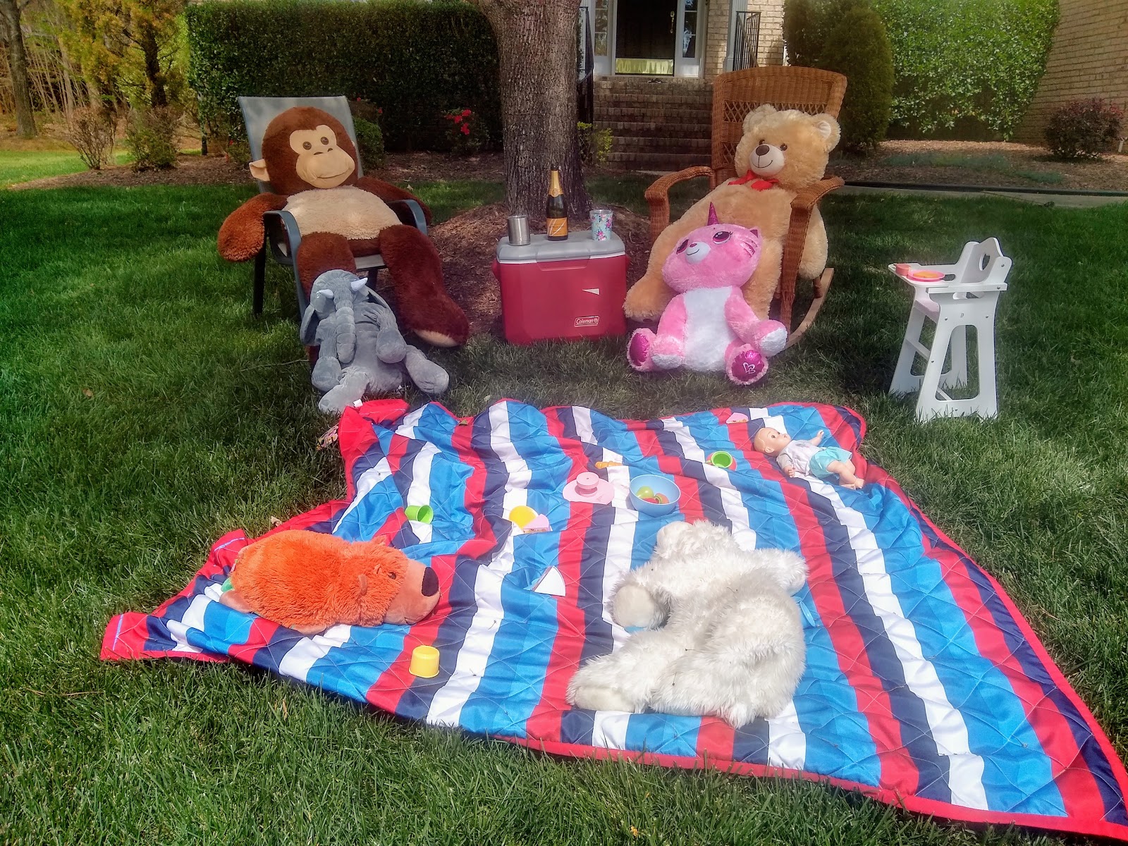 Brier Creek scavenger hunt makes quarantine more “bear”able
