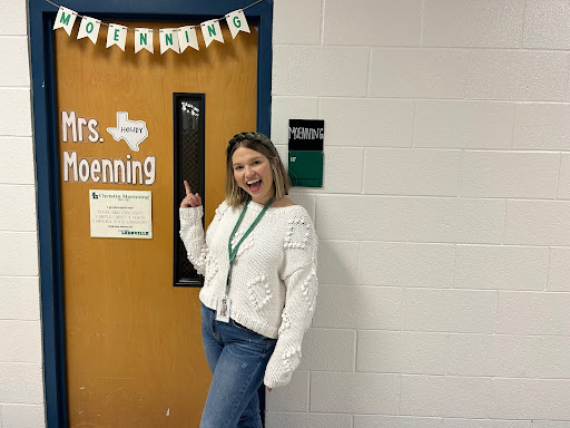 Mrs. Moenning returnS after maternity leave