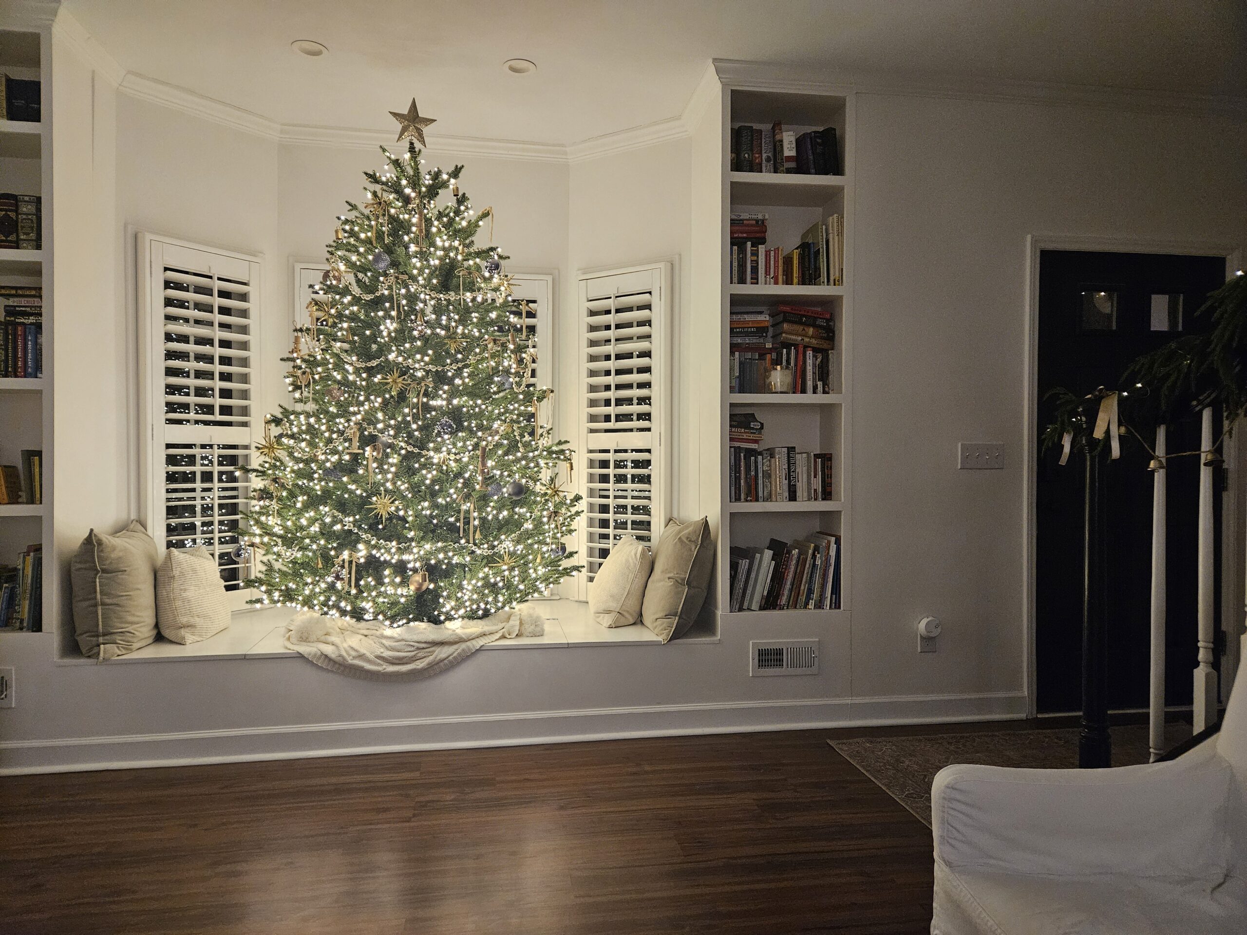 When do LRHS students celebrate Christmas?